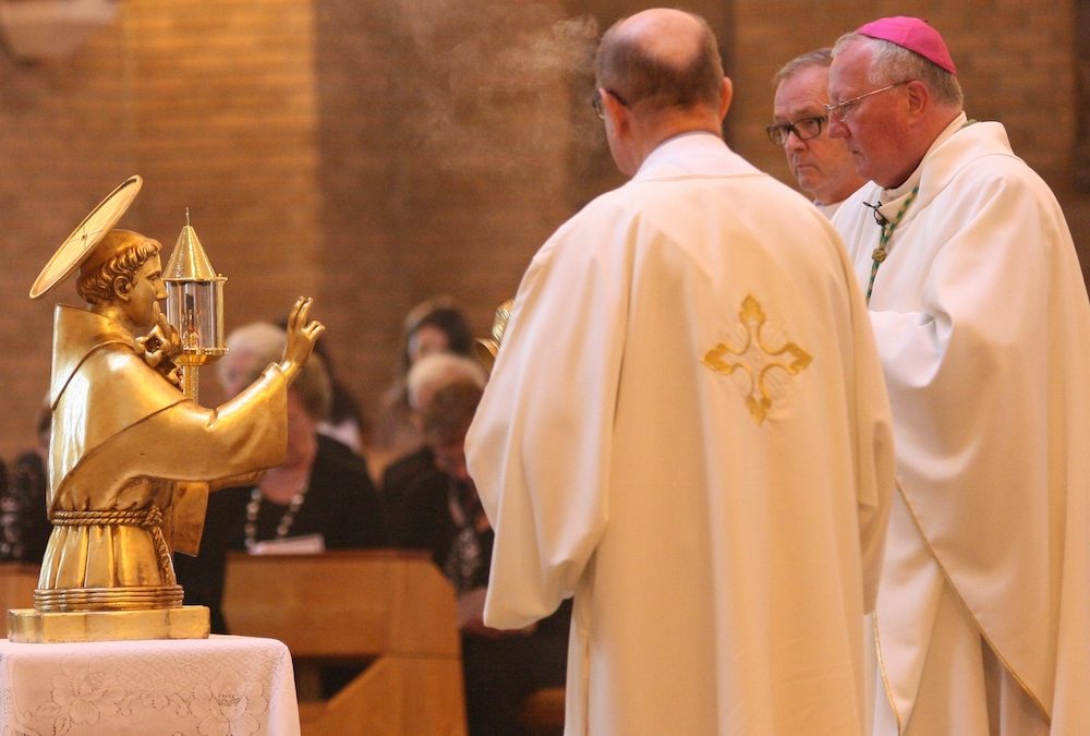 Bishop Terry at the veneration of the relics of St Anthony of Padua at the St Mary’s Cathedral in 2016