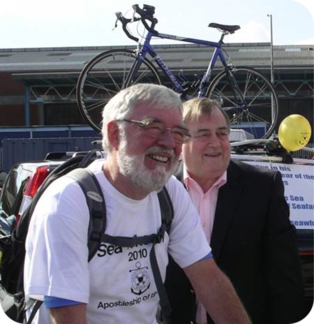 photo of Lord Prescott with cycling team leader, David Savage