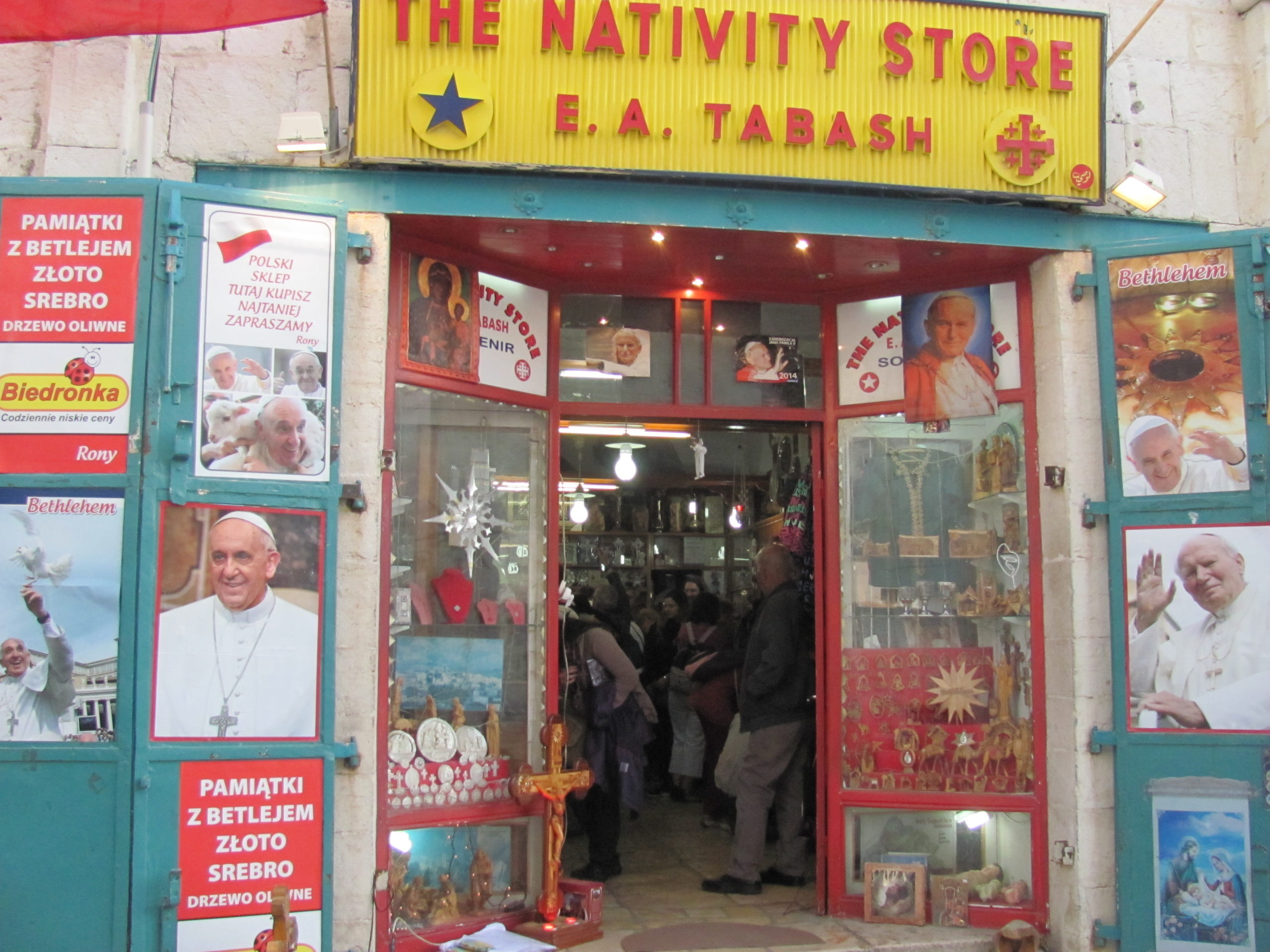 The Nativity Store in Bethlehem (© Aid to the Church in Need)